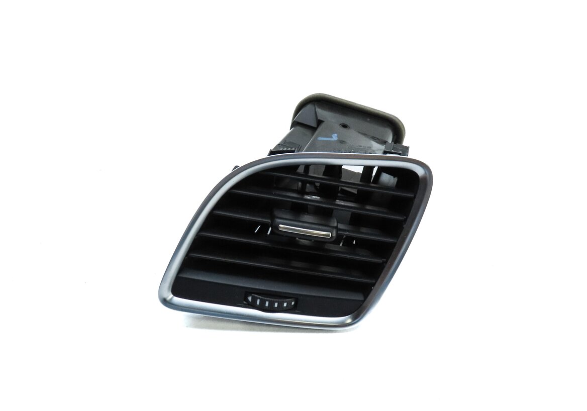 2015 AUDI Q3 (8U) FRONT LEFT DRIVER DASH AIR VENT (BLACK & SILVER) 8U1820901B