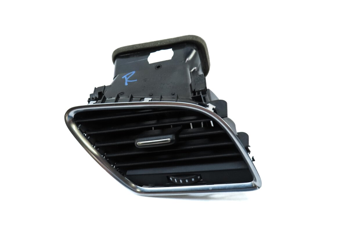 Thumbnail 2: 2015 AUDI Q3 8U FRONT RIGHT PASSENGER DASH AIR VENT (BLACK & SILVER) 8U1820902B