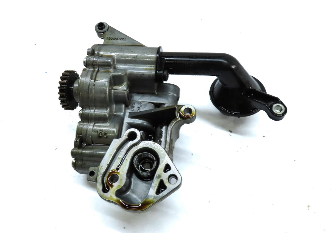 Thumbnail 4: 2015 AUDI Q3 (8U) 2.0L TURBO CCTA ENGINE OIL PUMP w/ PICKUP TUBE 06J115106AB