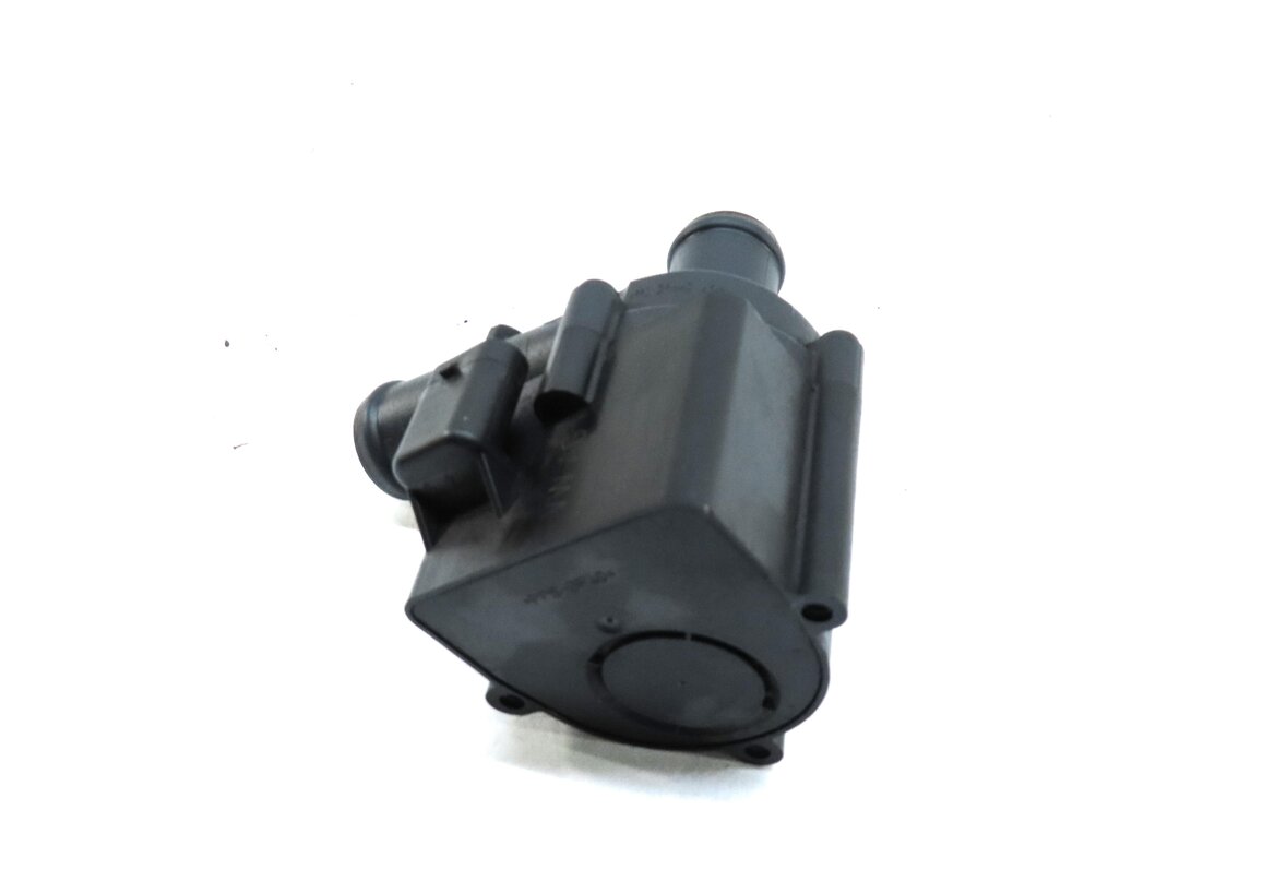 Thumbnail 5: 2015 AUDI Q3 (8U) 2.0L TURBO CCTA ENGINE AUXILIARY ELECTRIC COOLANT WATER PUMP