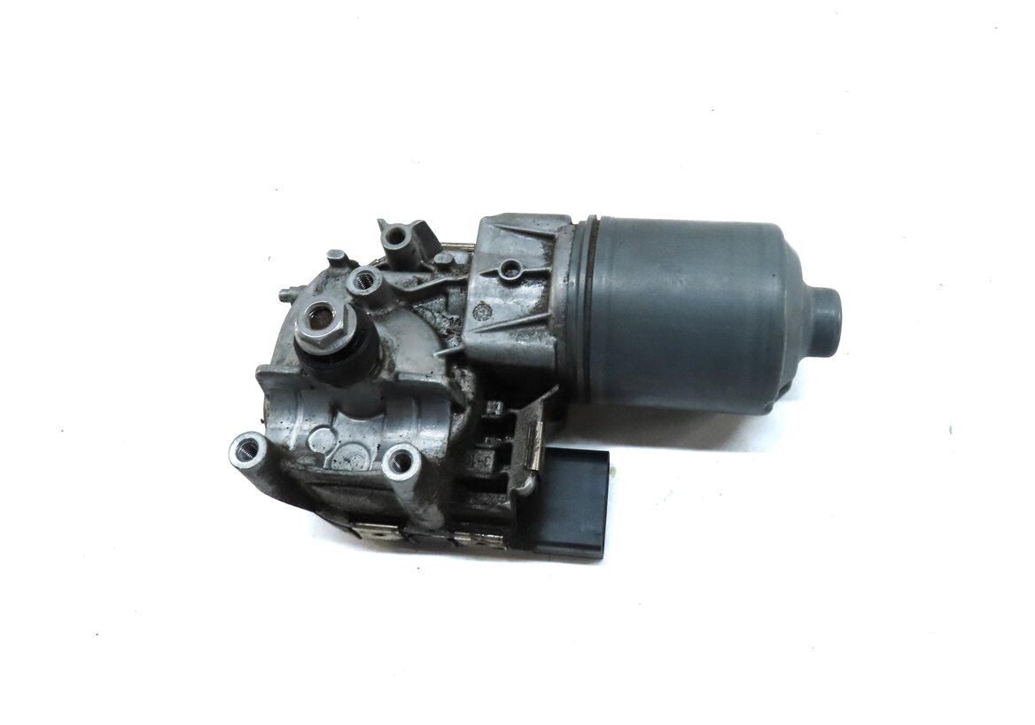 Thumbnail 5: 2015-2018 AUDI Q3 (8U) FRONT WINDSHIELD WIPER MOTOR
