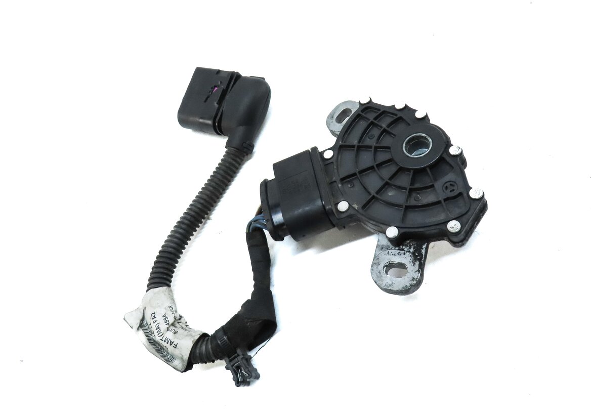 Thumbnail 3: 2015 AUDI Q3 8U 2.0L FWD AUTO TRANSMISSION NEUTRAL SAFETY SWITCH WIRING HARNESS