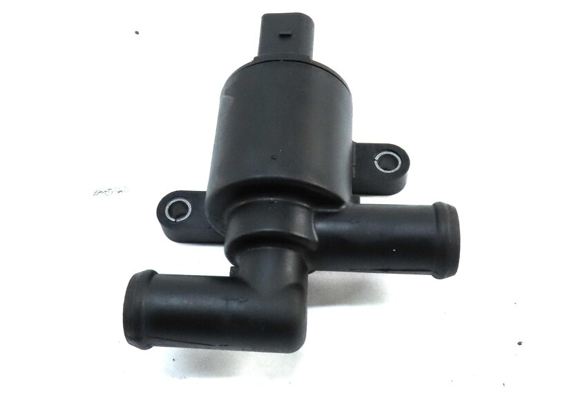 Thumbnail 3: 2015 AUDI Q3 (8U) 2.0L TURBO CCTA ENGINE HEATER CONTROL VALVE 4H0121671D