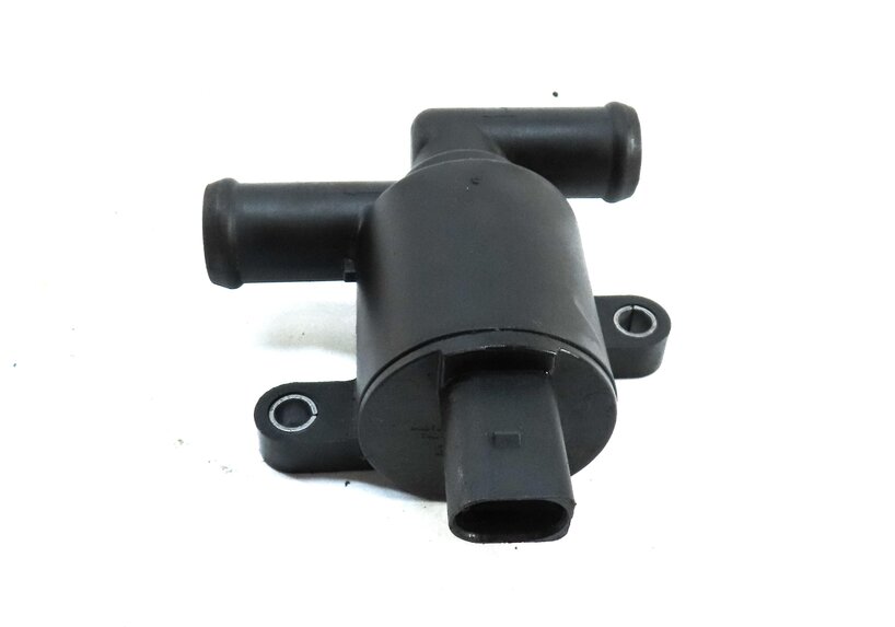 Thumbnail 4: 2015 AUDI Q3 (8U) 2.0L TURBO CCTA ENGINE HEATER CONTROL VALVE 4H0121671D