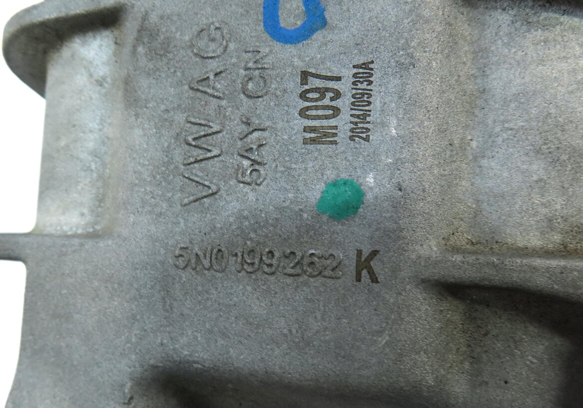 Thumbnail 7: 2015 AUDI Q3 (8U) 2.0L TURBO CCTA FRONT RIGHT ENGINE MOTOR MOUNT 5N0199262K