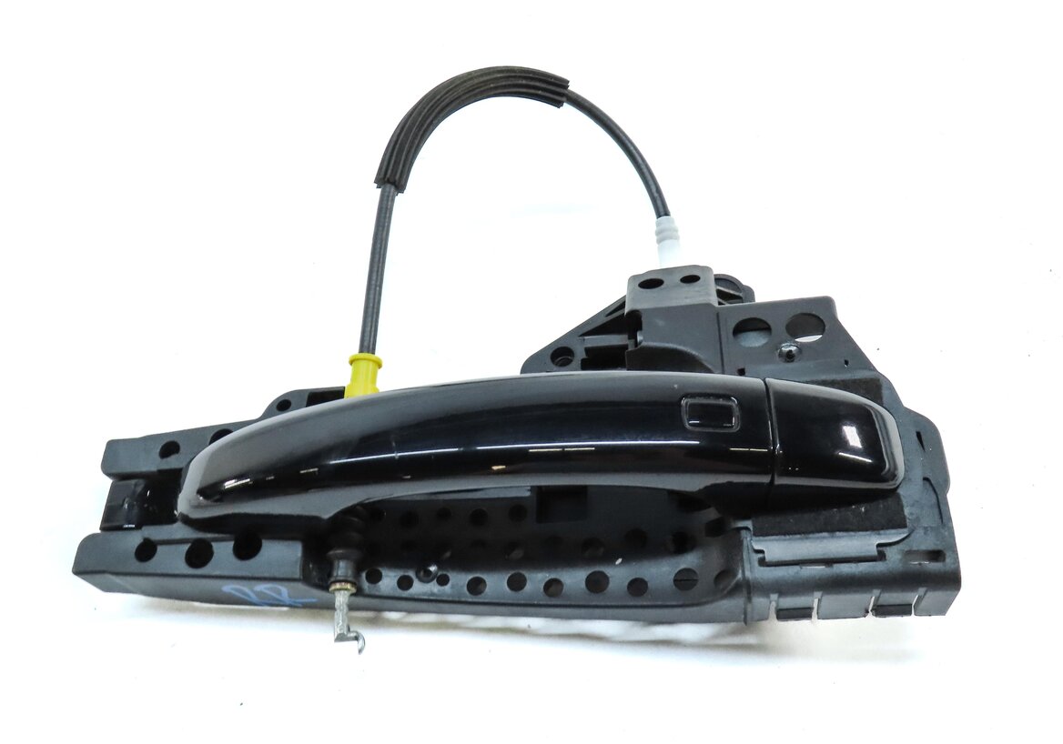 Thumbnail 2: 2015-2018 AUDI Q3 (8U) REAR RIGHT EXTERIOR DOOR HANDLE (BRILLIANT BLACK)