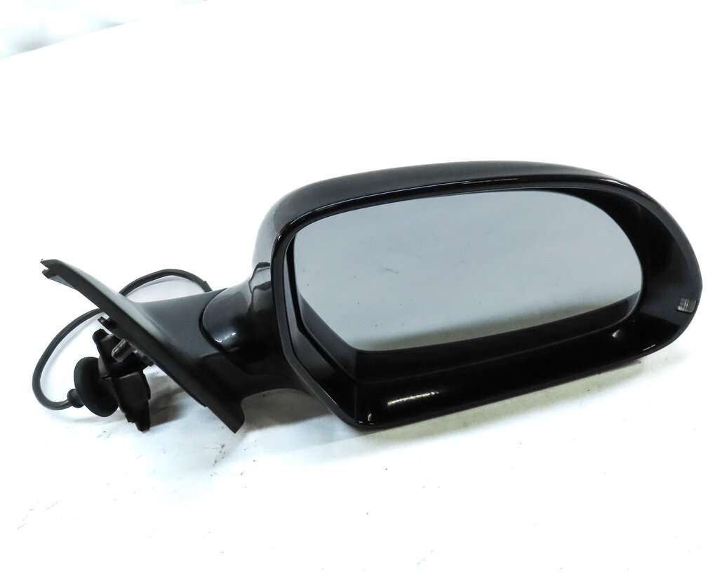 Thumbnail 3: 2015-2018 AUDI Q3 RIGHT PASSENGER HEATED DOOR MIRROR (BRILLIANT BLACK)