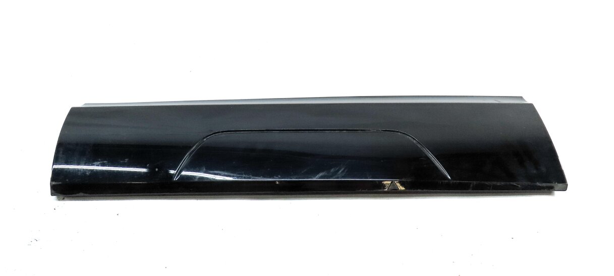 Thumbnail 2: 2015 AUDI Q3 (8U) REAR LEFT LOWER DOOR MOULDING TRIM PANEL (BLACK)
