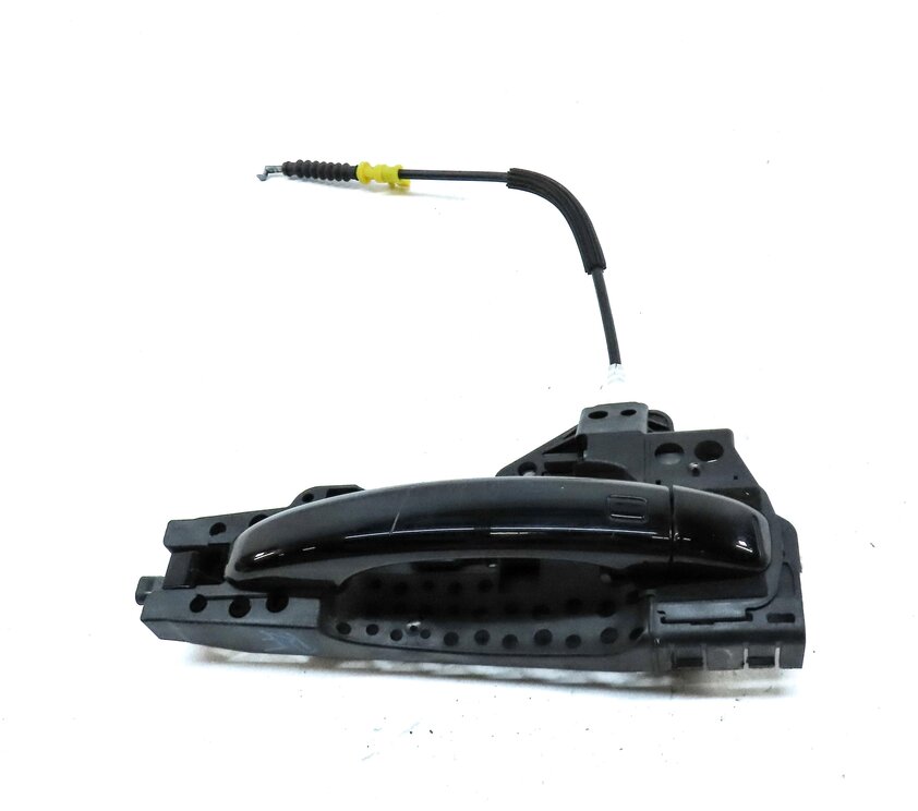 Thumbnail 2: 2015-2018 AUDI Q3 (8U) FRONT RIGHT PASSENGER DOOR HANDLE (BRILLIANT BLACK)