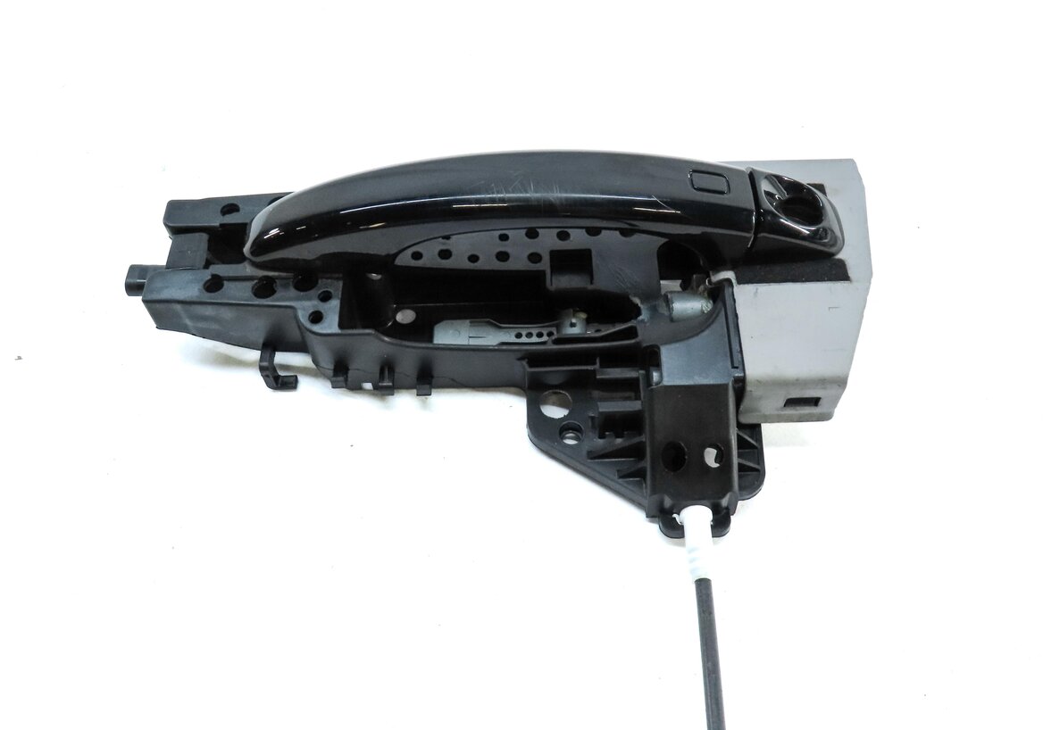 Thumbnail 4: 2015-2018 AUDI Q3 (8U) LEFT FRONT DRIVER DOOR HANDLE (BRILLIANT BLACK)