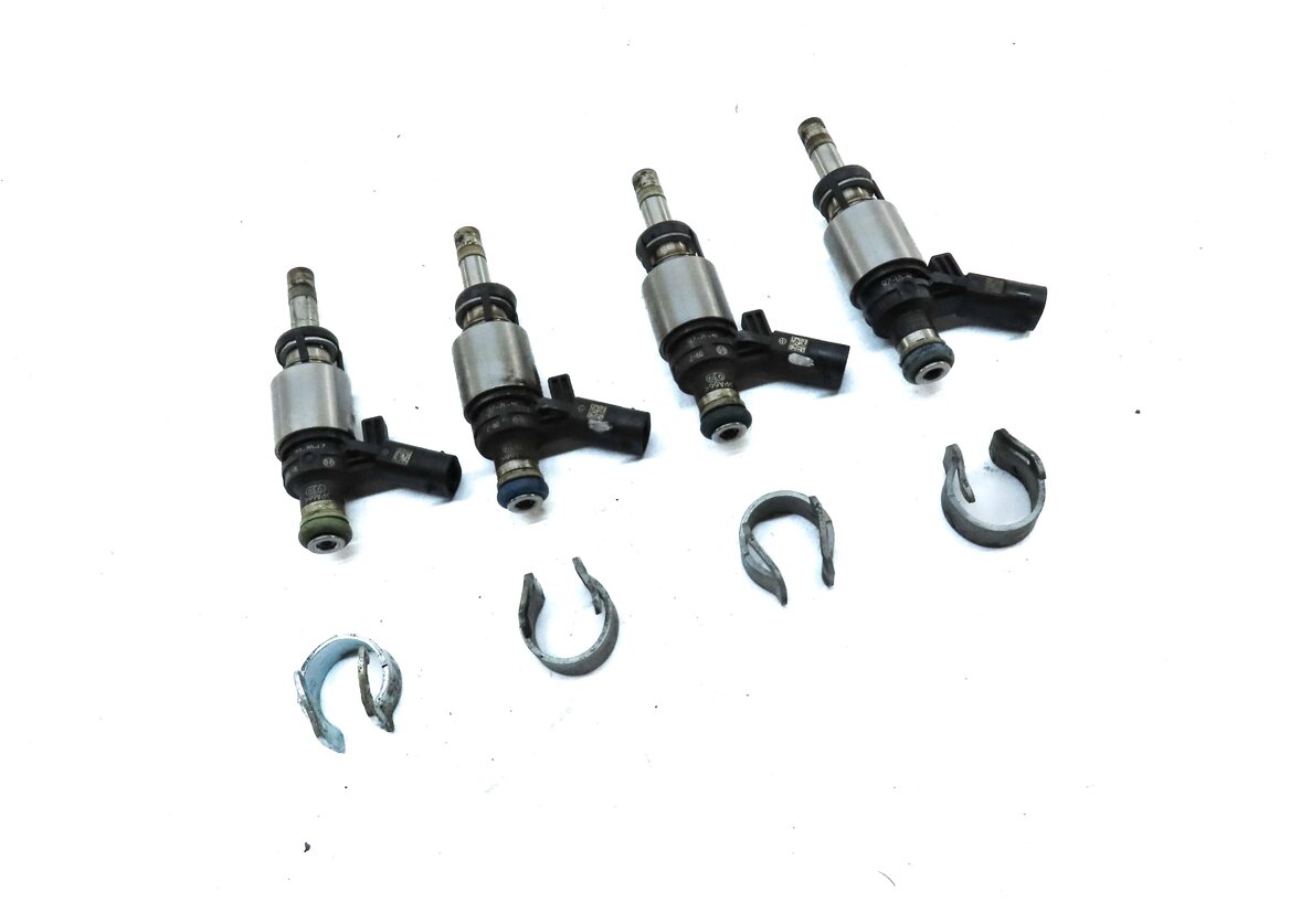 Thumbnail 3: 08-17 AUDI A3 A4 A5 A6 Q5 TT (8P B8 8K 8T 8R MK2 C7) 2.0L FSI FUEL INJECTOR SET4