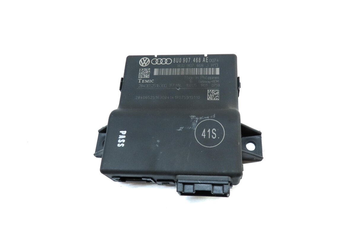 Thumbnail 14: 2015 AUDI Q3 (8U) 2.0L SPEEDOMETER IMMOBILIZER LOCK BODY ENGINE MODULE & KEY SET