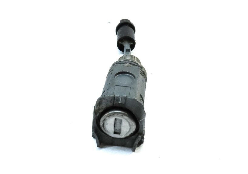 Thumbnail 16: 2015 AUDI Q3 (8U) 2.0L SPEEDOMETER IMMOBILIZER LOCK BODY ENGINE MODULE & KEY SET