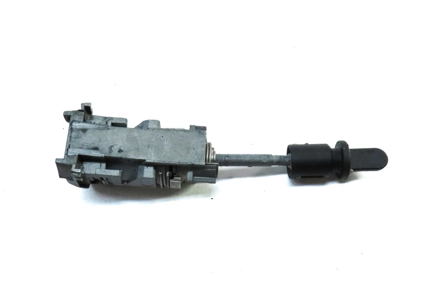 Thumbnail 17: 2015 AUDI Q3 (8U) 2.0L SPEEDOMETER IMMOBILIZER LOCK BODY ENGINE MODULE & KEY SET