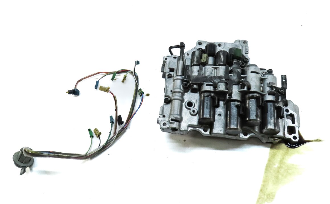 Thumbnail 2: 2012-2015 LAND ROVER LR2 RANGE ROVER EVOQUE (L538) AUTO TRANSMISSION VALVE BODY