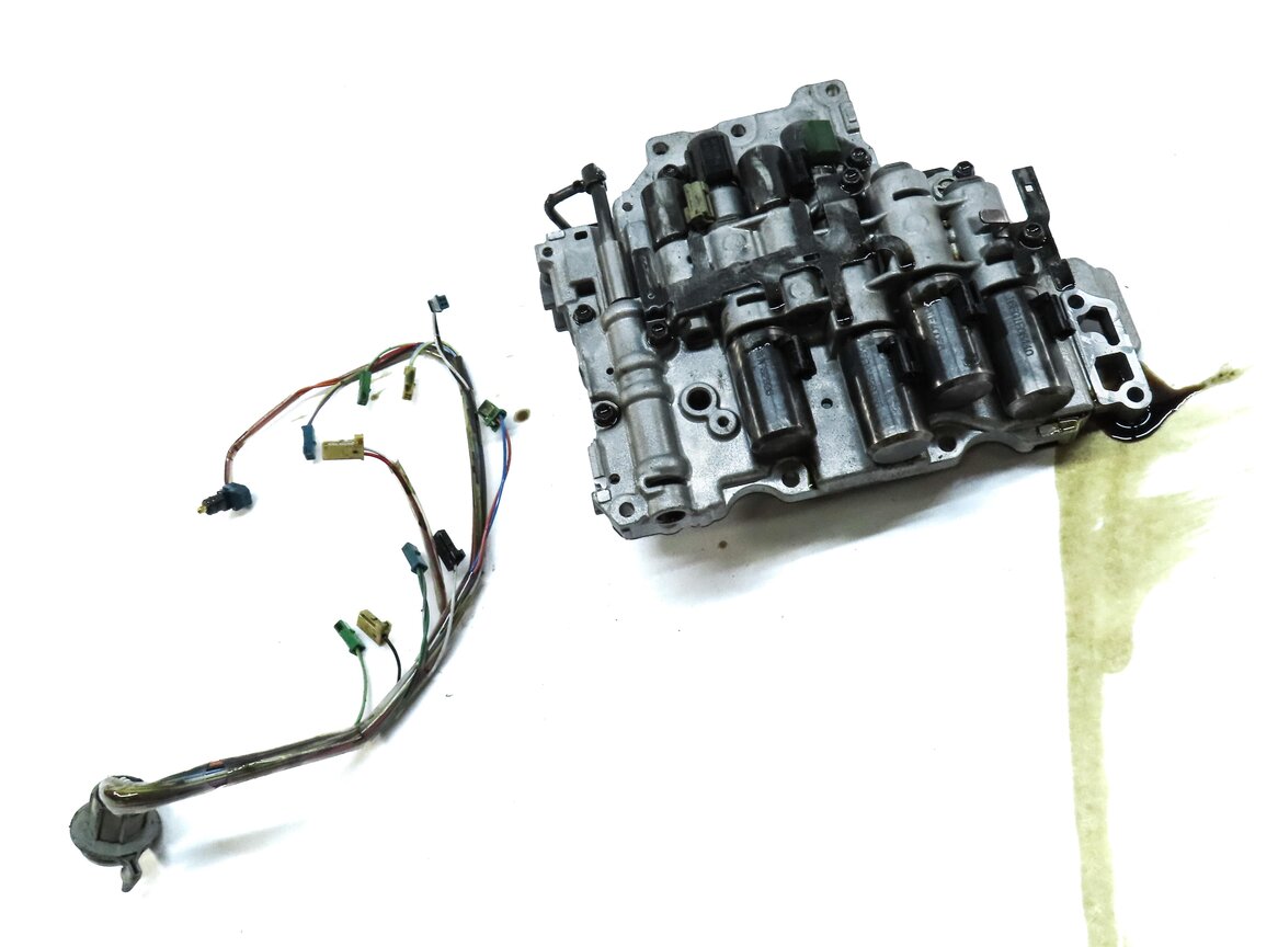 Thumbnail 3: 2012-2015 LAND ROVER LR2 RANGE ROVER EVOQUE (L538) AUTO TRANSMISSION VALVE BODY