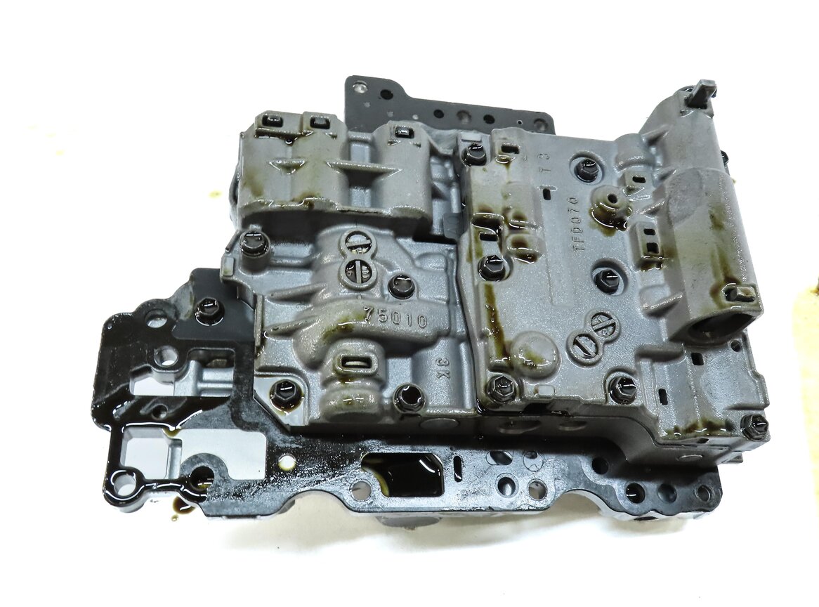 Thumbnail 8: 2012-2015 LAND ROVER LR2 RANGE ROVER EVOQUE (L538) AUTO TRANSMISSION VALVE BODY