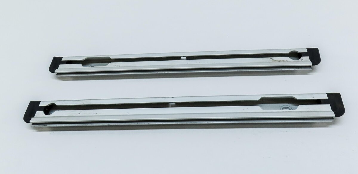 Thumbnail 7: 2012 LAND RANGE ROVER EVOQUE L538 REAR TRUNK CARGO TIE DOWN SLIDER RAILS & HOOKS