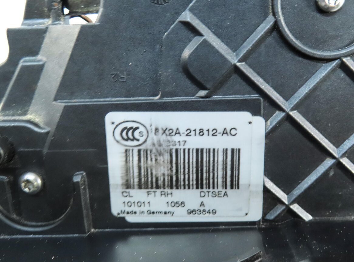 Thumbnail 7: 10-16 LR4 - RANGE ROVER SPORT EVOQUE (L320 L538) RIGHT FRONT PASSIVE DOOR LATCH