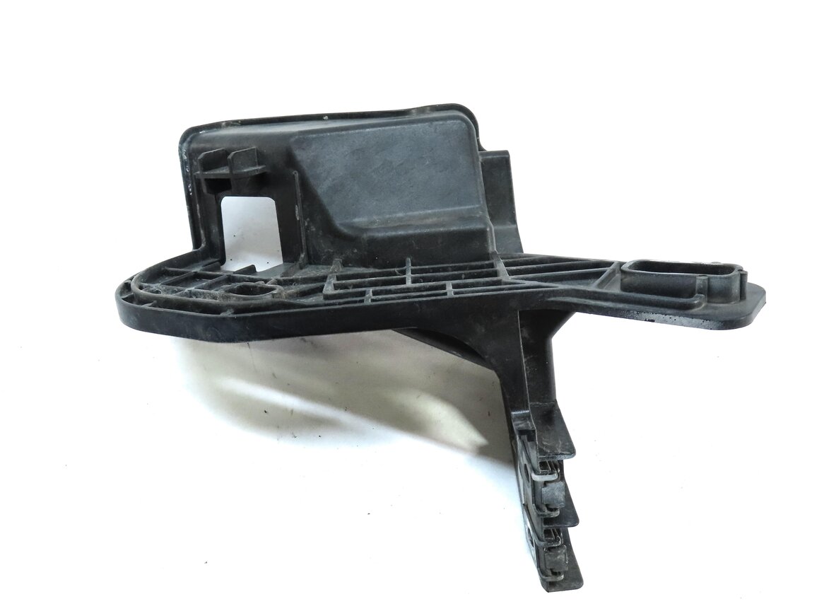 Thumbnail 6: 2012 LAND RANGE ROVER EVOQUE (L538) FRONT RIGHT FENDER MOUNT BRACKET (BLACK)