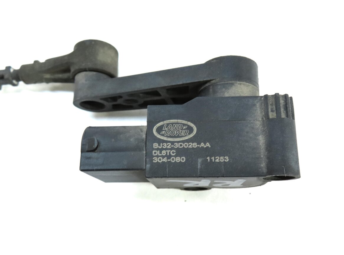 Thumbnail 6: 2012 LAND RANGE ROVER EVOQUE (L538) REAR RIGHT SUSPENSION HEIGHT LEVEL SENSOR