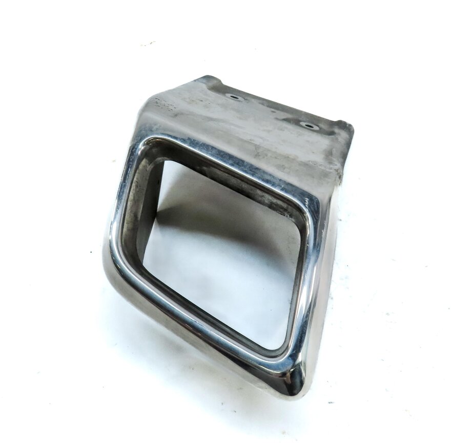12-17 RANGE ROVER EVOQUE (L538) RIGHT PASSENGER REAR EXHAUST TIP TRIM (CHROME)