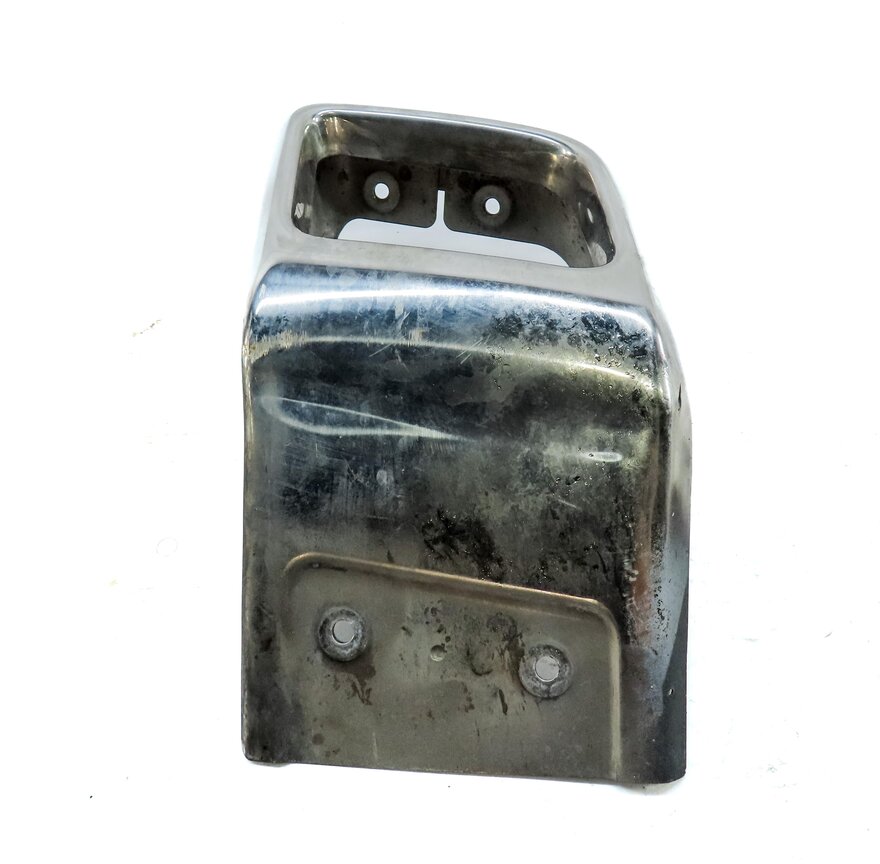 Thumbnail 5: 12-17 RANGE ROVER EVOQUE (L538) RIGHT PASSENGER REAR EXHAUST TIP TRIM (CHROME)