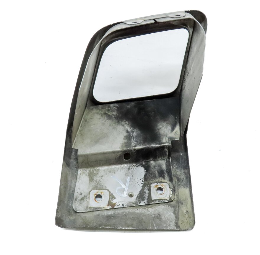 Thumbnail 7: 12-17 RANGE ROVER EVOQUE (L538) RIGHT PASSENGER REAR EXHAUST TIP TRIM (CHROME)