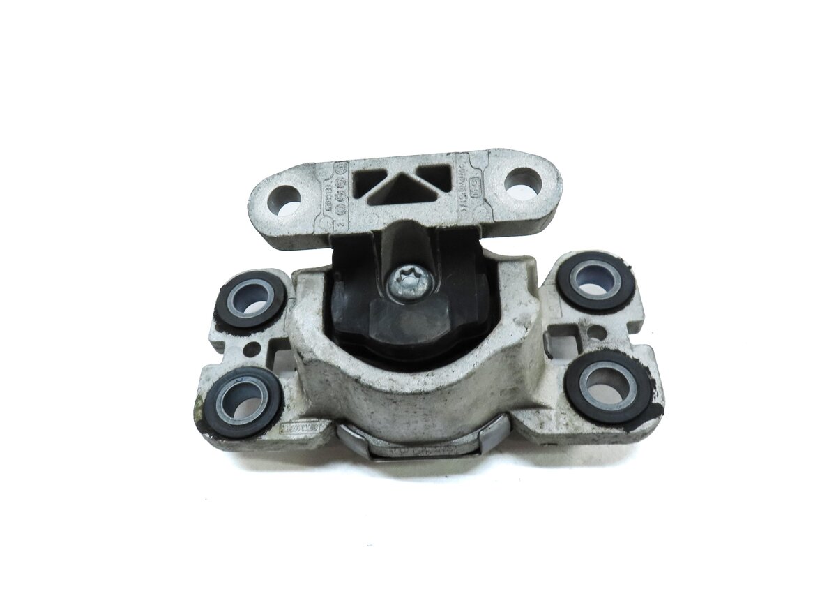 Thumbnail 2: 2012 LAND RANGE ROVER EVOQUE (L538) 2.0L REAR TRANSMISSION MOUNT BRACKET