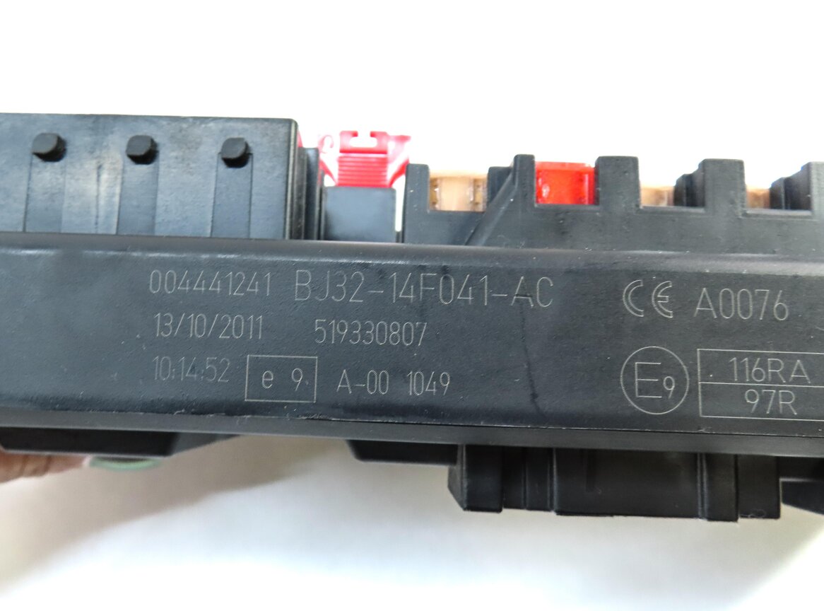 Thumbnail 12: 2012 RANGE ROVER EVOQUE L538 2.0L 2-DOOR SPEEDOMETER BODY ENGINE MODULE KEY SET