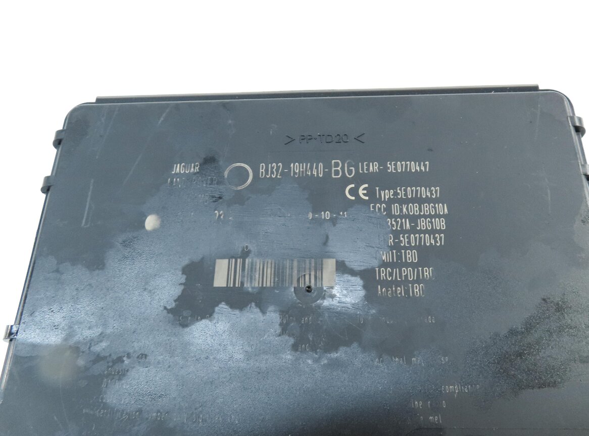 Thumbnail 14: 2012 RANGE ROVER EVOQUE L538 2.0L 2-DOOR SPEEDOMETER BODY ENGINE MODULE KEY SET