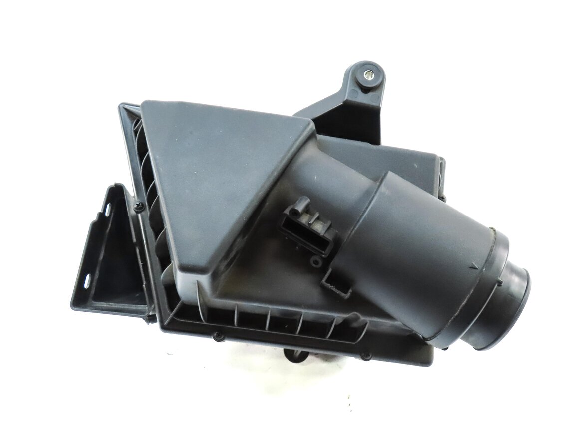 Thumbnail 2: 2012-2013 RANGE ROVER EVOQUE (L538) AIR FILTER BOX AIR CLEANER HOUSING