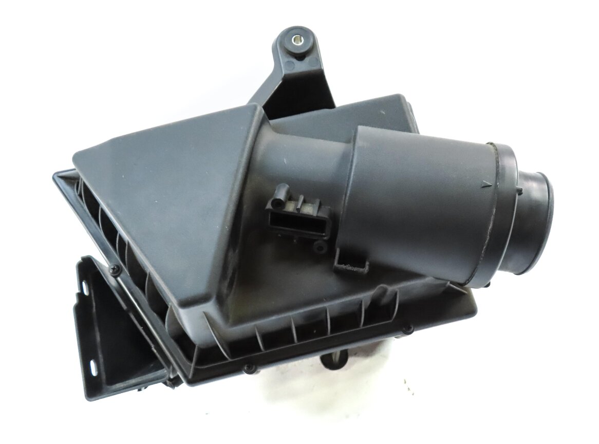 Thumbnail 3: 2012-2013 RANGE ROVER EVOQUE (L538) AIR FILTER BOX AIR CLEANER HOUSING