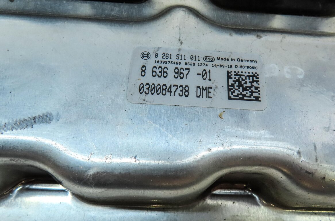 Thumbnail 5: 2015 BMW 750Li (F01) 4.4L N63 KEYLESS ENTRY & DUAL ENGINE MODULE & KEY SET