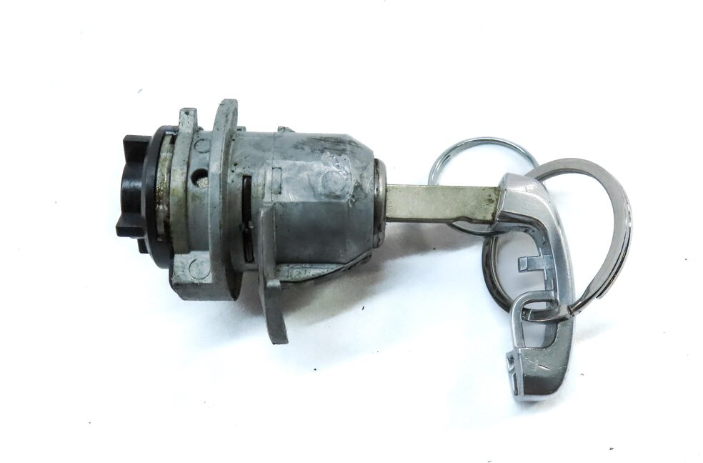 Thumbnail 4: 2015 BMW 750Li (F01) TRUNK & LEFT FRONT DRIVER DOOR LOCK CYLINDER & KEY SET 3