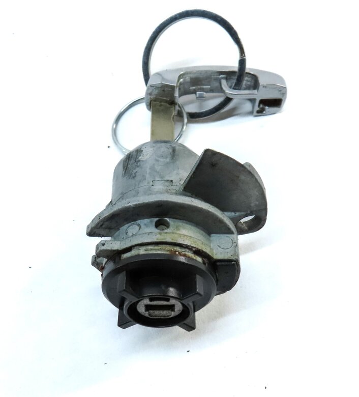 Thumbnail 5: 2015 BMW 750Li (F01) TRUNK & LEFT FRONT DRIVER DOOR LOCK CYLINDER & KEY SET 3
