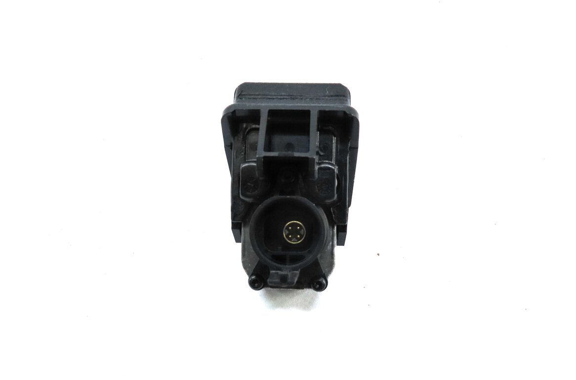 Thumbnail 5: 09-18 BMW 2 3 4 5 7 M5 X3 X5 X6 (F01 F07 F10 F15 F16 F30 F32) REARVIEW CAMERA