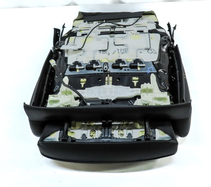 Thumbnail 5: 2015 BMW 750Li (F01) FRONT LEFT DRIVER LOWER HEATED VENTED SEAT CUSHION (BLACK)