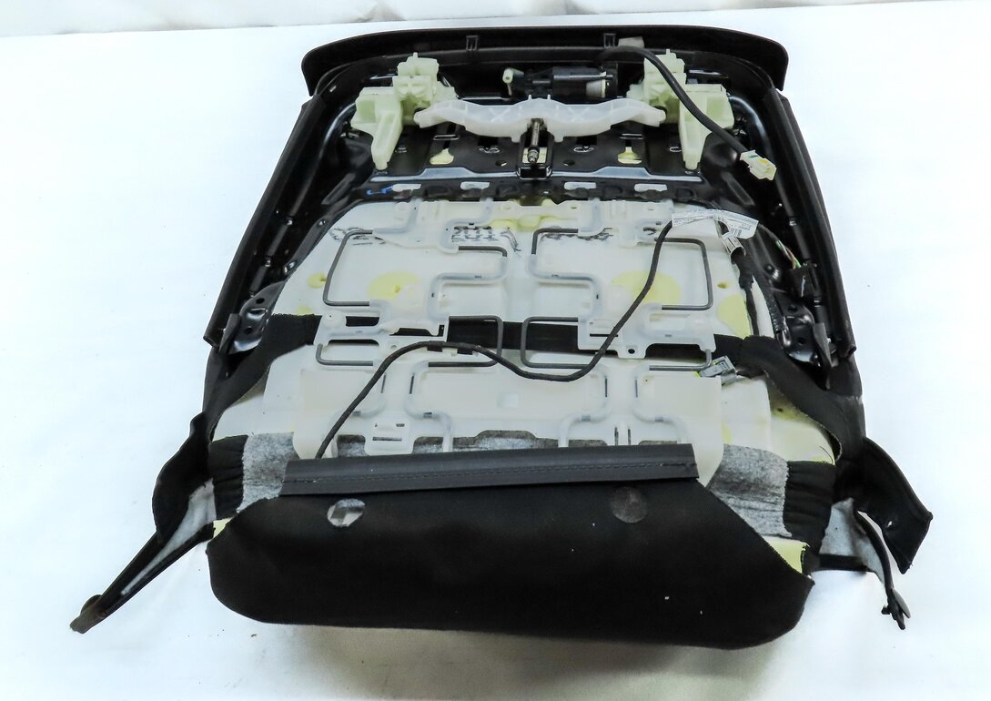 Thumbnail 6: 2015 BMW 750Li (F01) FRONT LEFT DRIVER LOWER HEATED VENTED SEAT CUSHION (BLACK)