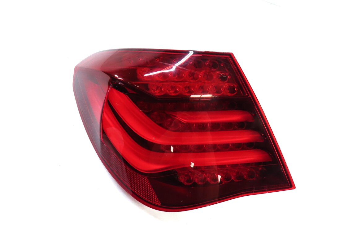 13-15 BMW 7 SERIES (F01 F02 F04) REAR LEFT DRIVER OUTER TAILLIGHT BRAKE LIGHT