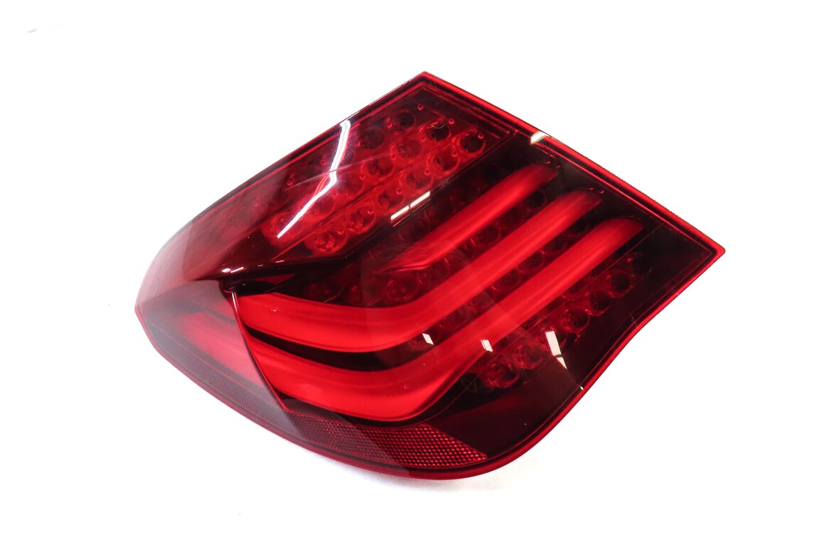Thumbnail 3: 13-15 BMW 7 SERIES (F01 F02 F04) REAR LEFT DRIVER OUTER TAILLIGHT BRAKE LIGHT