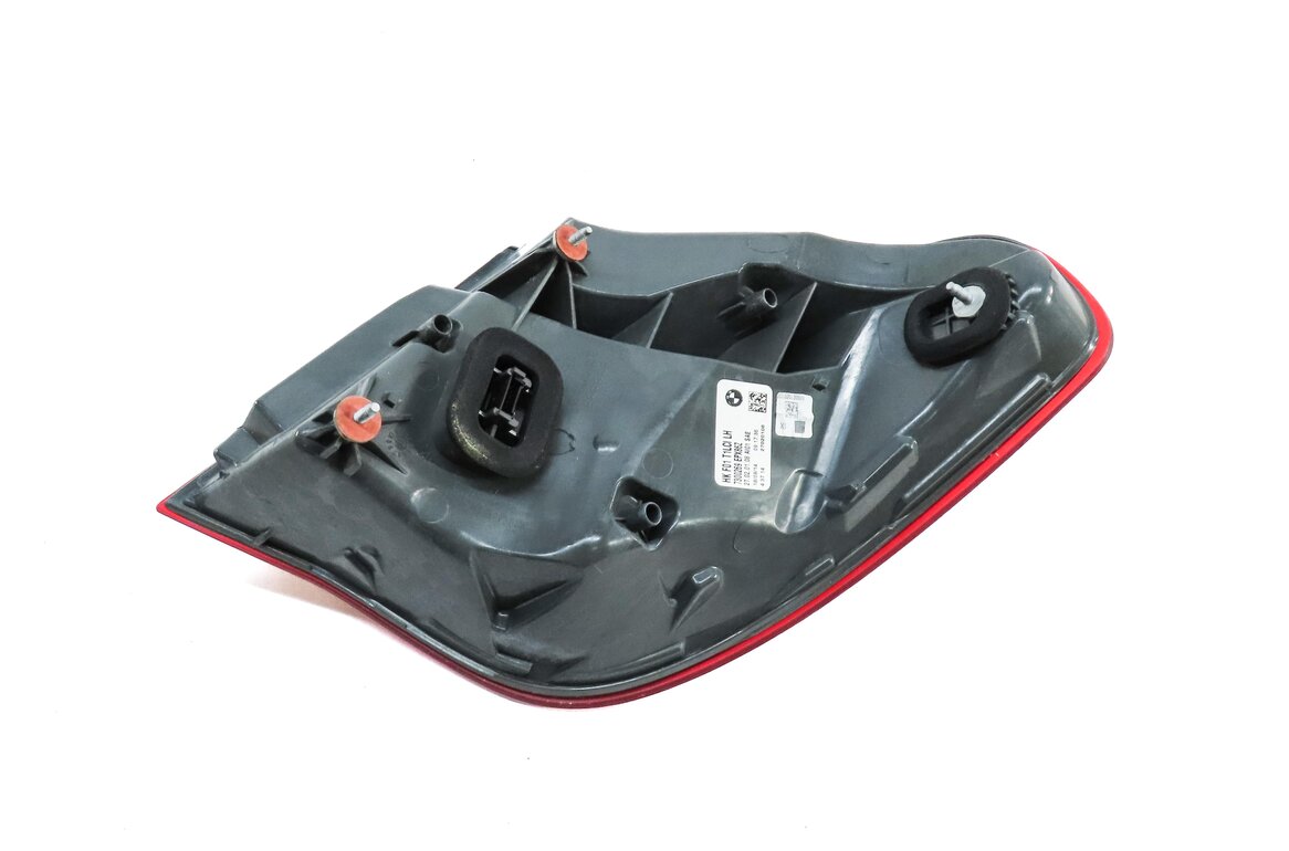 Thumbnail 5: 13-15 BMW 7 SERIES (F01 F02 F04) REAR LEFT DRIVER OUTER TAILLIGHT BRAKE LIGHT