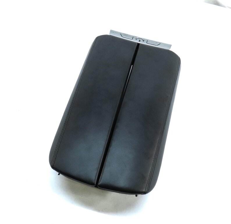 Thumbnail 1: 09-15 BMW 740i 750i 760i B7 (F01) CENTER CONSOLE ARM REST COMPARTMENT (BLACK)