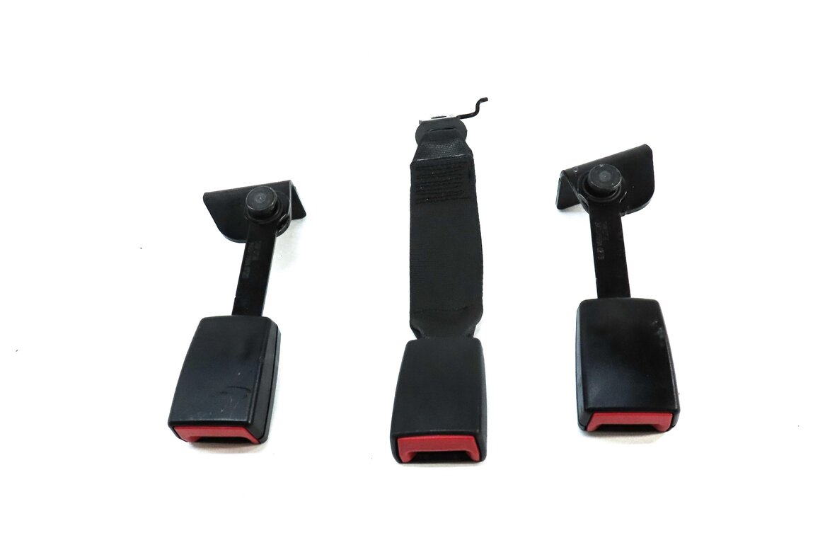 Thumbnail 2: 2015 BMW 750Li (F01) REAR LEFT RIGHT CENTER SEATBELT BUCKLE RECEIVER SET 3 BLACK