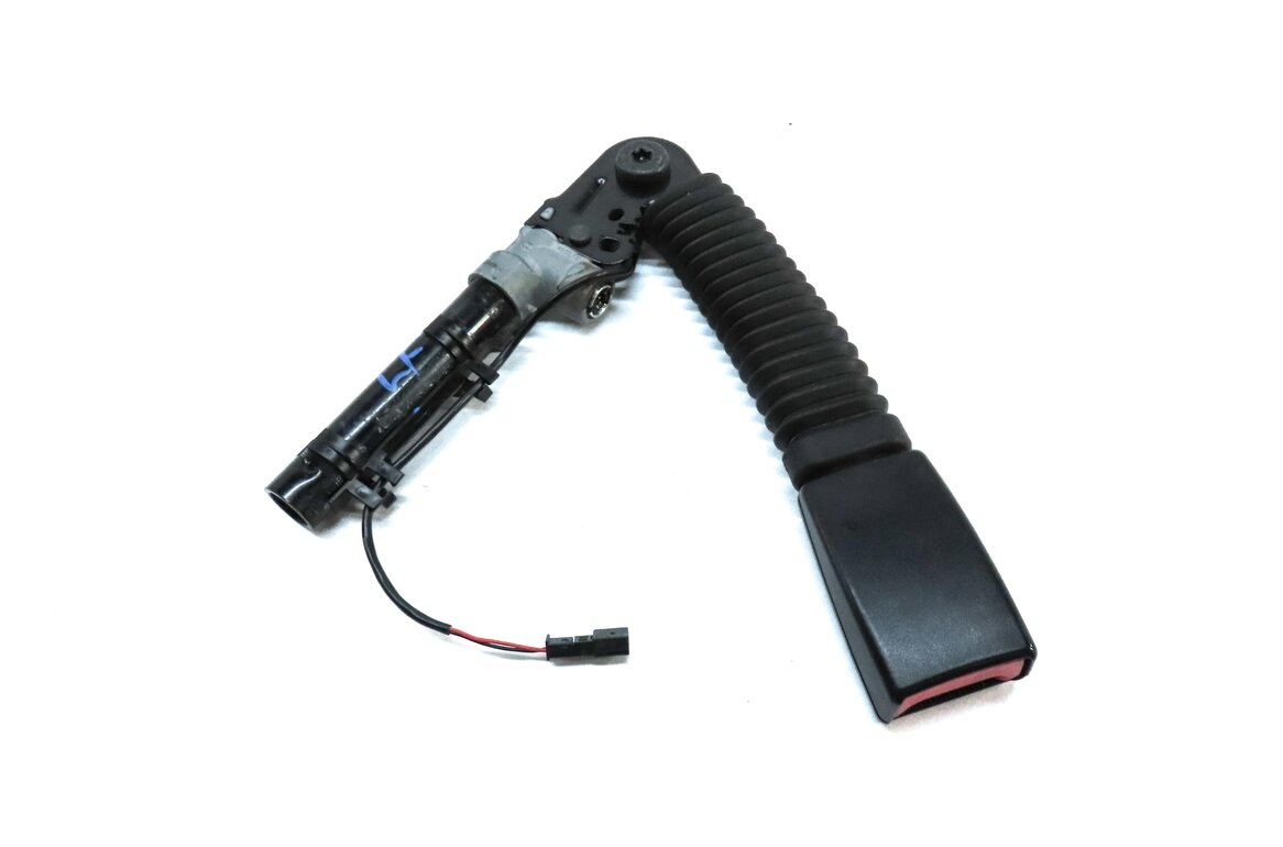 Thumbnail 2: 2013-2016 BMW 5 7 SERIES (F01 F10) FRONT LEFT DRIVER SEATBELT BUCKLE RECEIVER