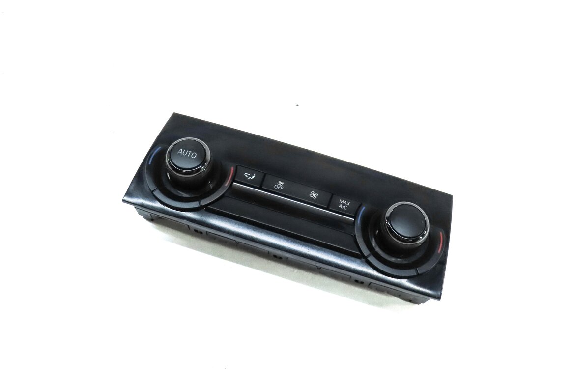 2015 BMW 750Li (F01) REAR CENTER CONSOLE HVAC A/C HEATER CLIMATE CONTROL PANEL