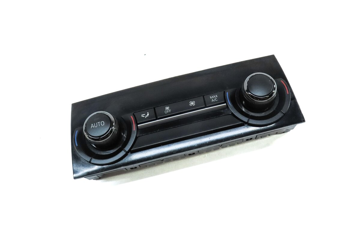 Thumbnail 4: 2015 BMW 750Li (F01) REAR CENTER CONSOLE HVAC A/C HEATER CLIMATE CONTROL PANEL