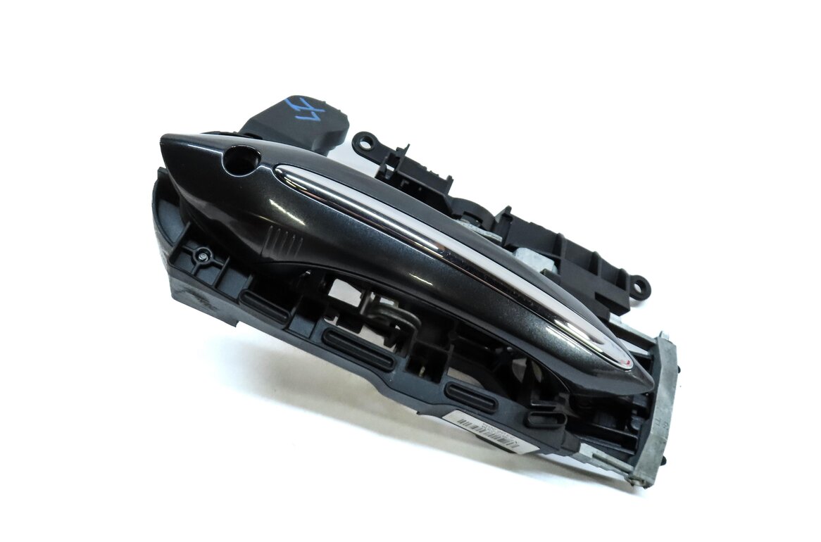 09-15 BMW 740i 750i 760i (F01 F02) LEFT FRONT DRIVER COMFORT DOOR HANDLE (GREY)