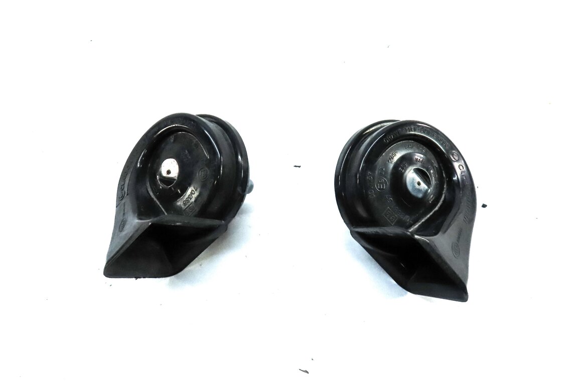 Thumbnail 2: 09-17 BMW 6 7 SERIES (F01 F06) LEFT & RIGHT LOW & HIGH TONE HORN