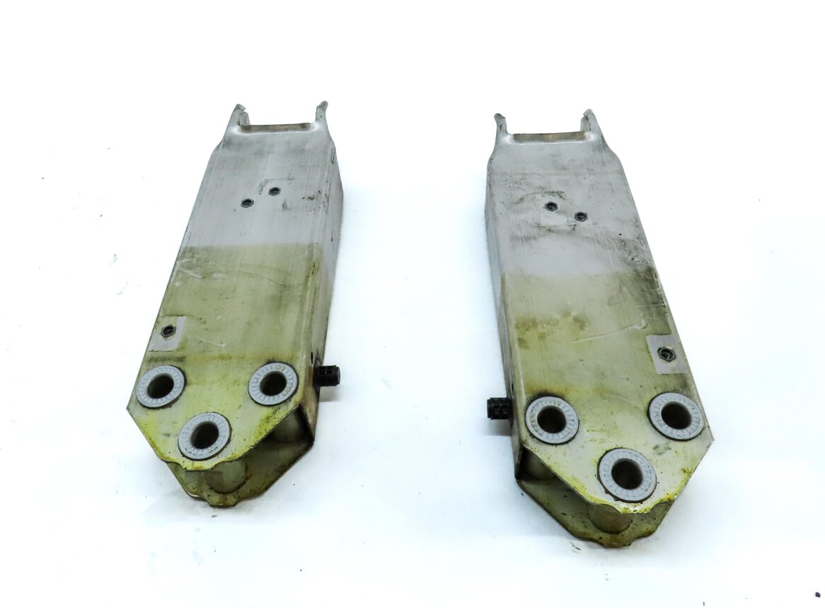 Thumbnail 5: 2015 BMW 750Li (F01) FRONT LEFT & RIGHT BUMPER REINFORCEMENT BAR BRACKET SET 2